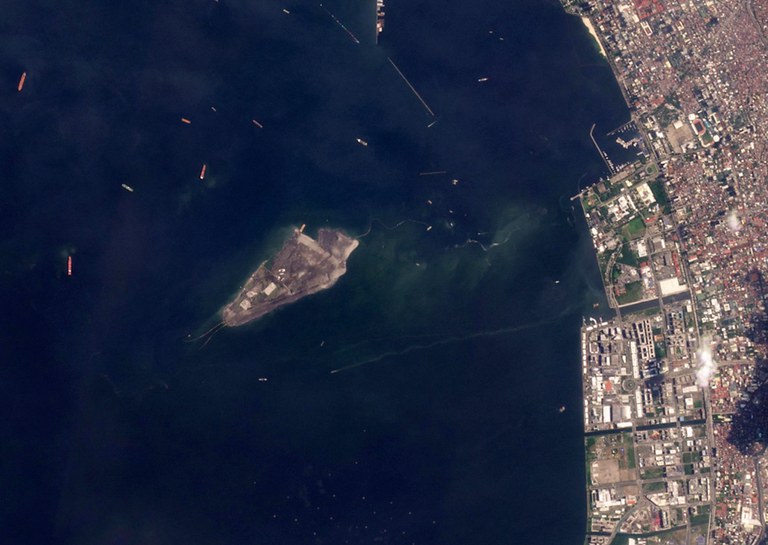 Planet052422_PasayHarbor.jpg Planet052422_PasayHarbor.jpg