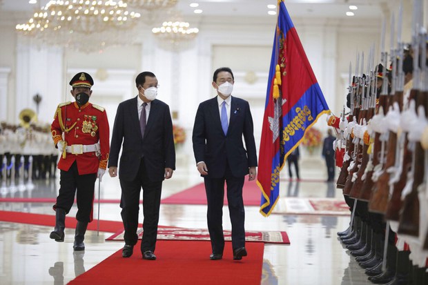 Japan nudges ASEAN chair Cambodia on South China Sea Japan nudges ASEAN chair Cambodia on South China Sea