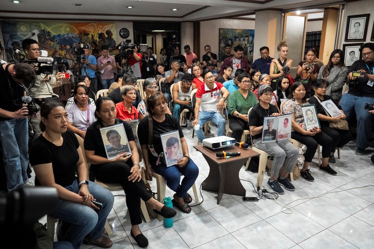 rodrigo-duterte-drug-war-victims-live-viewing 3.JPG rodrigo-duterte-drug-war-victims-live-viewing 3.JPG