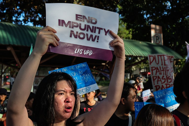 rodrigo-duterte-protester 3.jpg rodrigo-duterte-protester 3.jpg