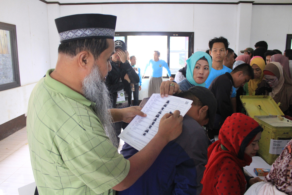 Residents of the Islamic city of Marawi cast their votes in a referendum on ratifying a law that would give Muslims autonomy in the southern Philippines, Jan. 21, 2019. [Richel V. Umel/BenarNews]