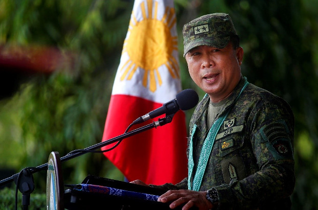 Philippine Maj. Gen. Cirilito  Sobejana addresses troops as he formally assumes leadership of the military's Western Mindanao Command at Camp Navarro in Zamboanga, southern Philippines, June 28, 2019. [Mark Navales/BenarNews]
