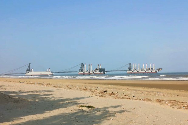 China holds landing exercise with ‘invasion barges’ in South China Sea China holds landing exercise with ‘invasion barges’ in South China Sea