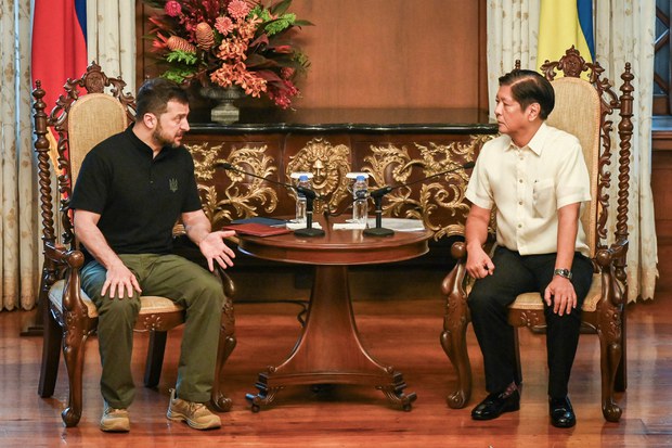 Ukraine’s Zelenskyy stops in Manila, thanks Philippines for support against Russian invasion Ukraine’s Zelenskyy stops in Manila, thanks Philippines for support against Russian invasion