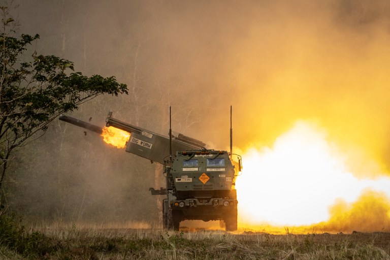 23 PH-missile3.JPG 23 PH-missile3.JPG