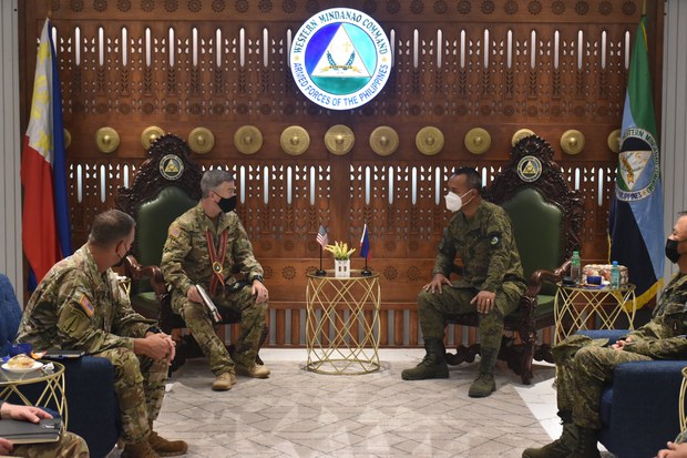 Filipino Officials: US Ready to Provide More Anti-Terror Assistance to Philippines Filipino Officials: US Ready to Provide More Anti-Terror Assistance to Philippines
