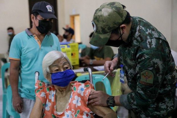 Philippines Targets 9M People in 3-Day Vaccination Drive Philippines Targets 9M People in 3-Day Vaccination Drive