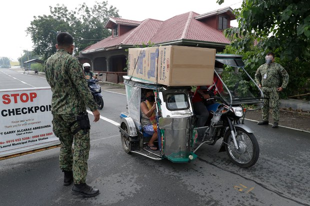 Philippines: Volcanic Eruption Forces Thousands to Evacuate Philippines: Volcanic Eruption Forces Thousands to Evacuate