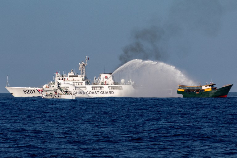 water cannon.JPG water cannon.JPG