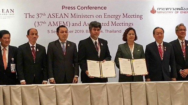 190906-th-asean-620.jpeg 190906-th-asean-620.jpeg