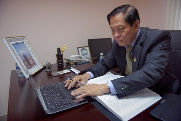 Cambodians catch suspect in killing of opposition politician in Bangkok Cambodians catch suspect in killing of opposition politician in Bangkok