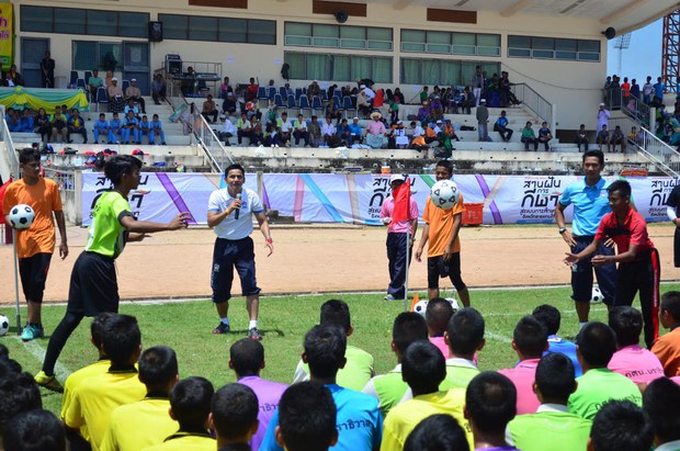 160317-th-football-clinic-620.jpg 160317-th-football-clinic-620.jpg