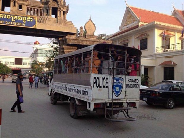 160916-TH-cambodians-620 160916-TH-cambodians-620