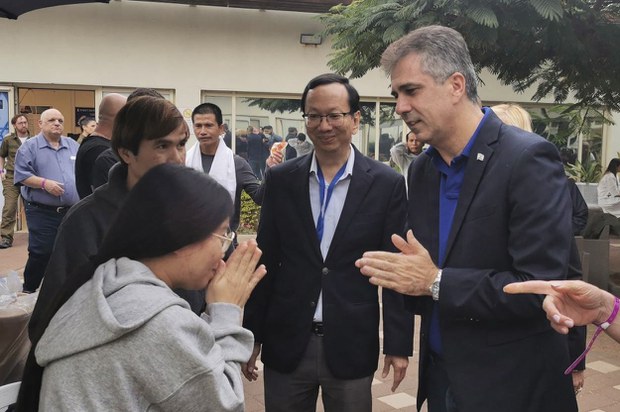 4 more Thais freed by Hamas in second hostages-for-prisoners swap with Israel 4 more Thais freed by Hamas in second hostages-for-prisoners swap with Israel
