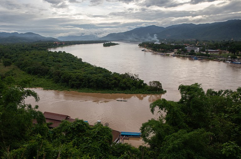 Mekong-plastic-cambodia-vietnam-thailand-03.jpg Mekong-plastic-cambodia-vietnam-thailand-03.jpg