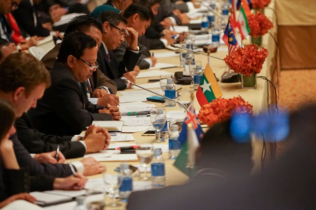 150529-TH-delegate-620 150529-TH-delegate-620
