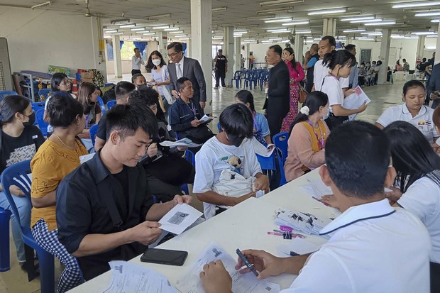 Myanmar students in Thailand must renew passports at home, junta says Myanmar students in Thailand must renew passports at home, junta says