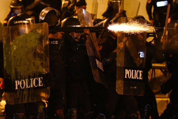 Thai Policeman Dies in Clashes With Pro-Democracy Protesters Thai Policeman Dies in Clashes With Pro-Democracy Protesters