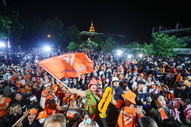 Thai opposition leader falls short in first round of voting for PM Thai opposition leader falls short in first round of voting for PM