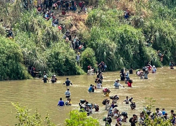 More than 4,000 people flee into Thailand after fighting in Kayin state intensifies More than 4,000 people flee into Thailand after fighting in Kayin state intensifies