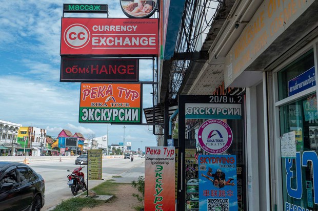 Tourist rubles ensure warm welcome for Russians in Thailand