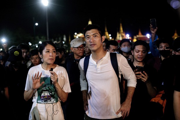 201105-TH-opposition-charge-1000.jpg 201105-TH-opposition-charge-1000.jpg