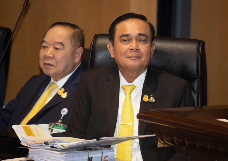 TH-cabinet2.jpg TH-cabinet2.jpg