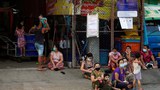 UN: Asia-Pacific Nations Must Vaccinate Migrants Against COVID-19