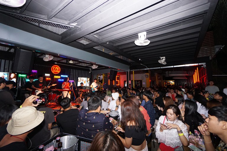TH-nightlife-hours 3.JPG TH-nightlife-hours 3.JPG