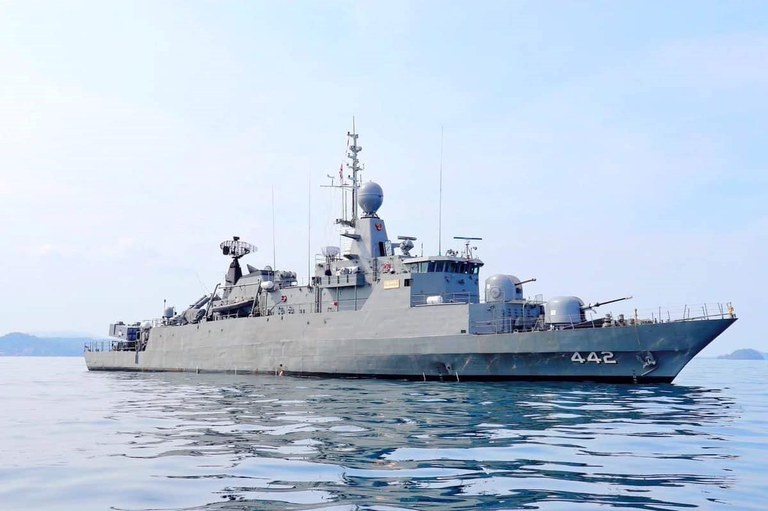 TH-ship-undated.jpg TH-ship-undated.jpg
