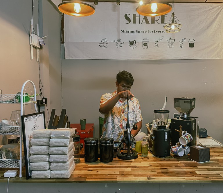 TH-tea-shops-cafe-culture 3.jpg TH-tea-shops-cafe-culture 3.jpg