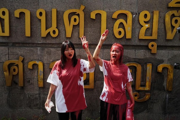 Thai anti-govt activists stage hunger strike Thai anti-govt activists stage hunger strike