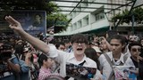 150626-TH-protestors-620