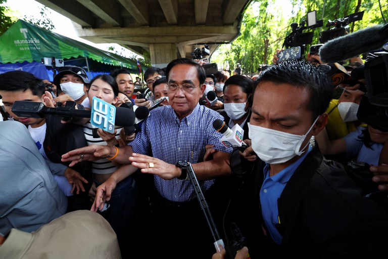 PRAYUTH-vote.JPG PRAYUTH-vote.JPG
