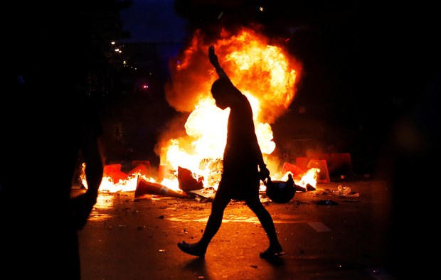 Thai PM Revokes Order Restricting Media Amid Violent Pro-Democracy Protests