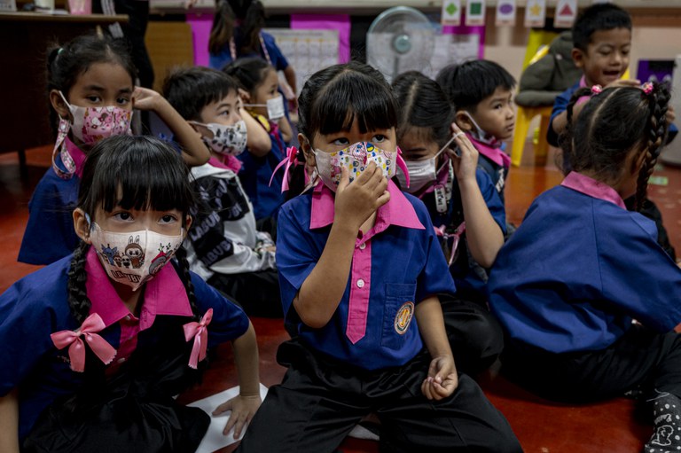 thailand-air quality-pollution-students 2..JPG thailand-air quality-pollution-students 2..JPG