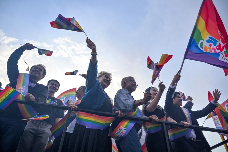 TH-LGBT-workplace-2.jpg TH-LGBT-workplace-2.jpg