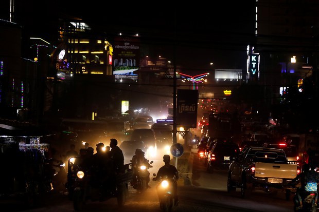 Cambodian police deny reports of Thais being held against their will in the country Cambodian police deny reports of Thais being held against their will in the country