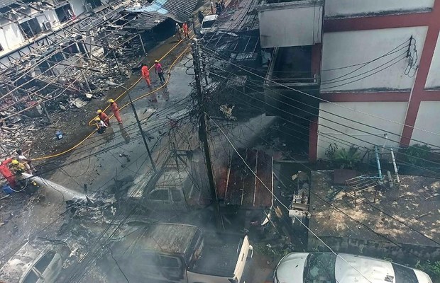 Huge explosion from truck bomb injures dozens in Deep South Huge explosion from truck bomb injures dozens in Deep South