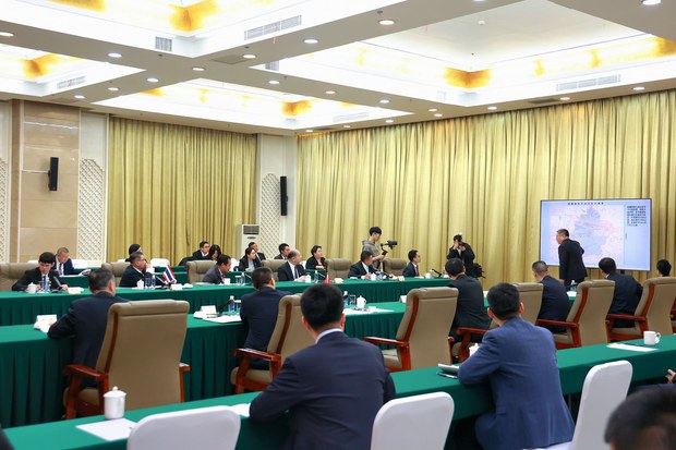 Journalists visiting Uyghurs in Xinjiang region face Chinese surveillance Journalists visiting Uyghurs in Xinjiang region face Chinese surveillance