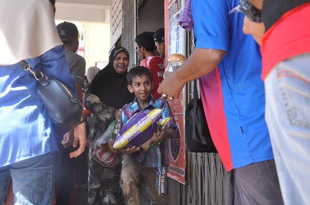 160622-rohingya-ramadan-3.jpg