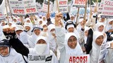 Aborsi bersyarat hingga kehamilan 14 minggu; disambut aktivis, ditentang MUI