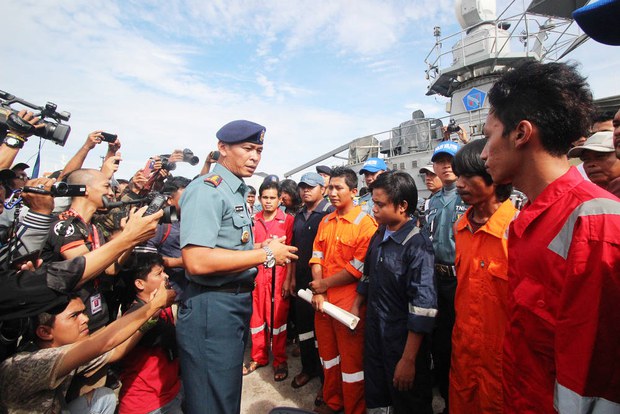 160714_ID_Hostage_1000.jpg 160714_ID_Hostage_1000.jpg