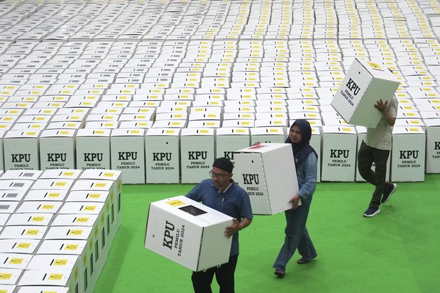 Disinformasi politik kelompok radikal banjiri media sosial Indonesia menjelang pemilu Disinformasi politik kelompok radikal banjiri media sosial Indonesia menjelang pemilu