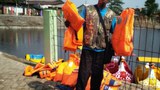 2001011_ID_Esterrorist_inside.jpg
