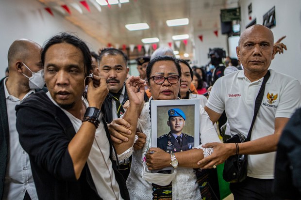 Richard Eliezer, eksekutor pembunuhan berencana Brigadir J, dihukum 18 bulan Richard Eliezer, eksekutor pembunuhan berencana Brigadir J, dihukum 18 bulan