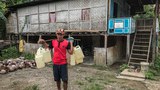 Berjalan kiloan meter demi “air kehidupan” di Desa Renggeang