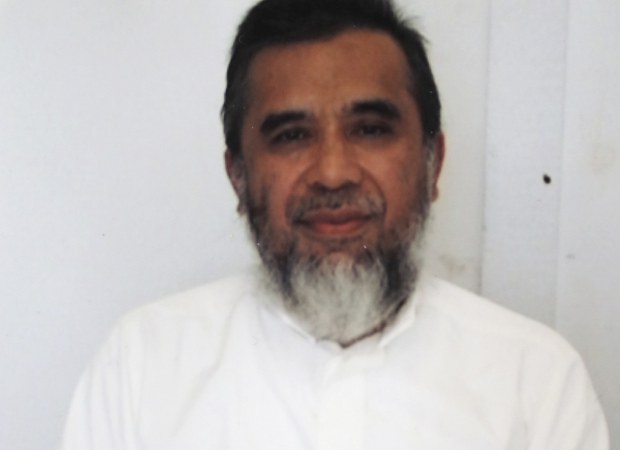 Encep Nurjamen (alias Hambali) ditampilkan dalam foto tak bertanggal ini di penjara AS, Guantanamo, Kuba. [Kantor Pembela Umum Federal AS via AP]