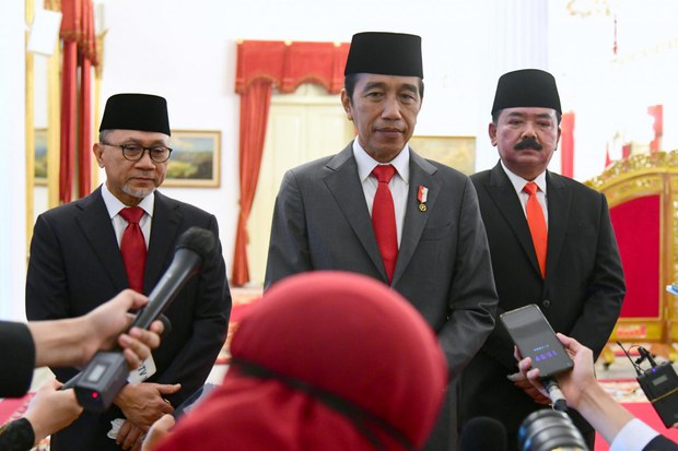 Jokowi ganti dua menteri, pengamat pesimis kinerja akan membaik Jokowi ganti dua menteri, pengamat pesimis kinerja akan membaik