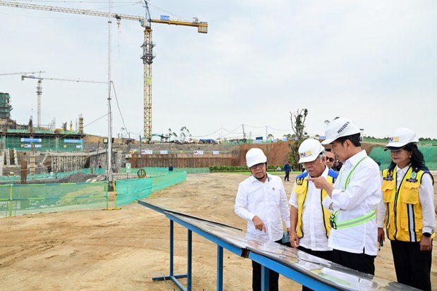 Jokowi luncurkan sejumlah proyek, tandai pembangunan komersial di IKN Nusantara Jokowi luncurkan sejumlah proyek, tandai pembangunan komersial di IKN Nusantara